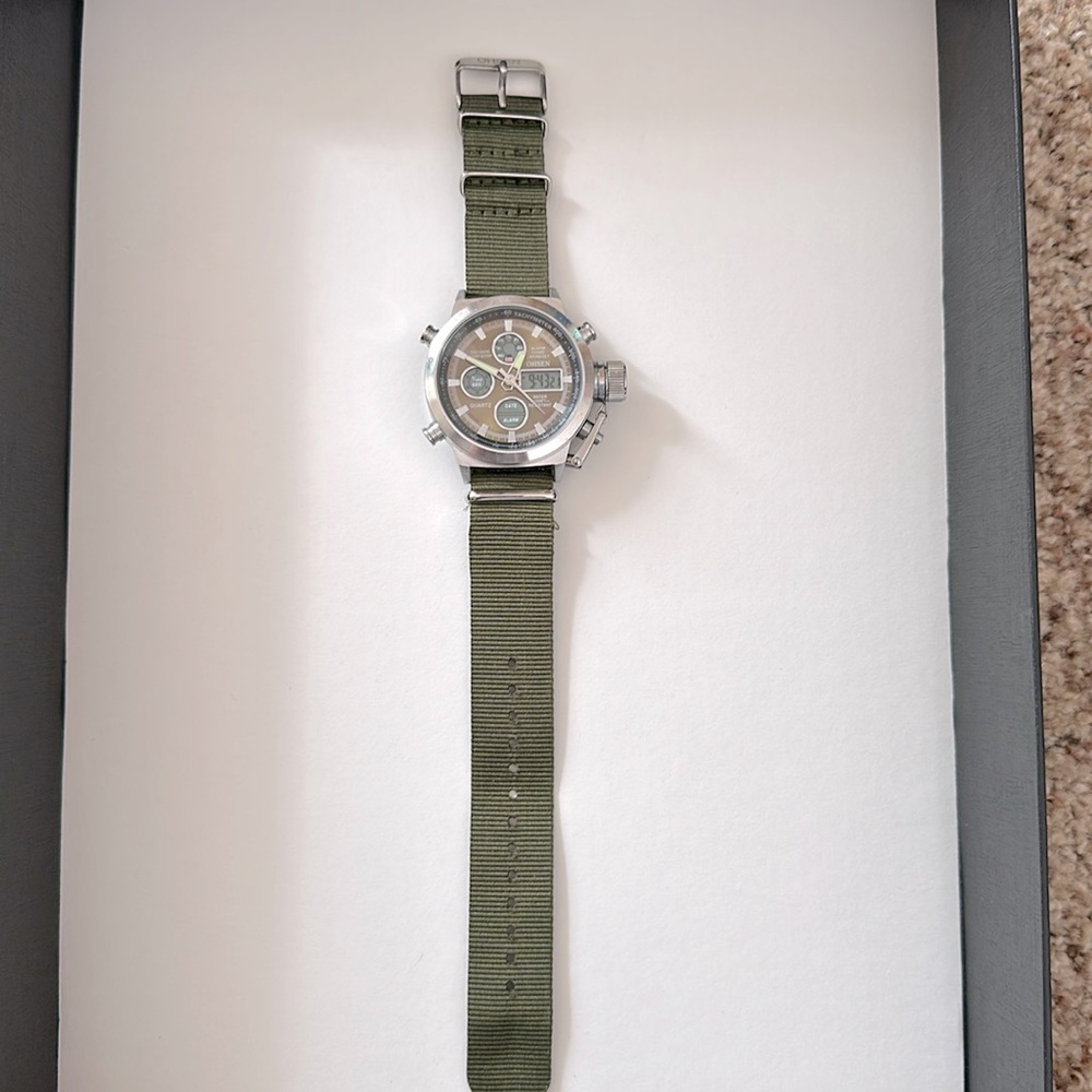 Ohsen Men's Military Army Green and Silver Watch Quartz Nylon Wristband - Picture 4 of 9